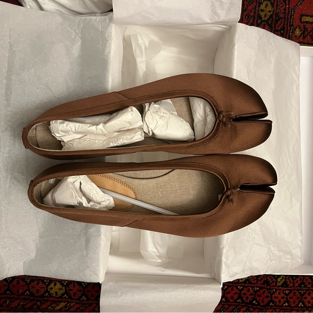 Maison Martin Margiela Brown Tabi Ballerina Flats